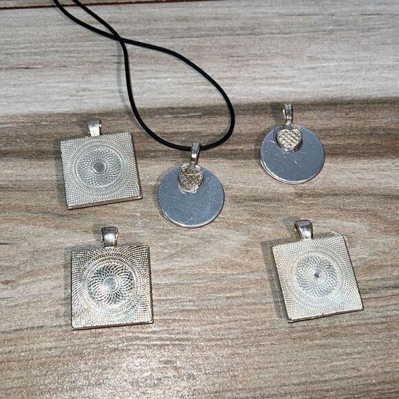 Interchangeable pendant set 5 pendants with a 16” cord hand crafted glass art - Picture 9 of 9